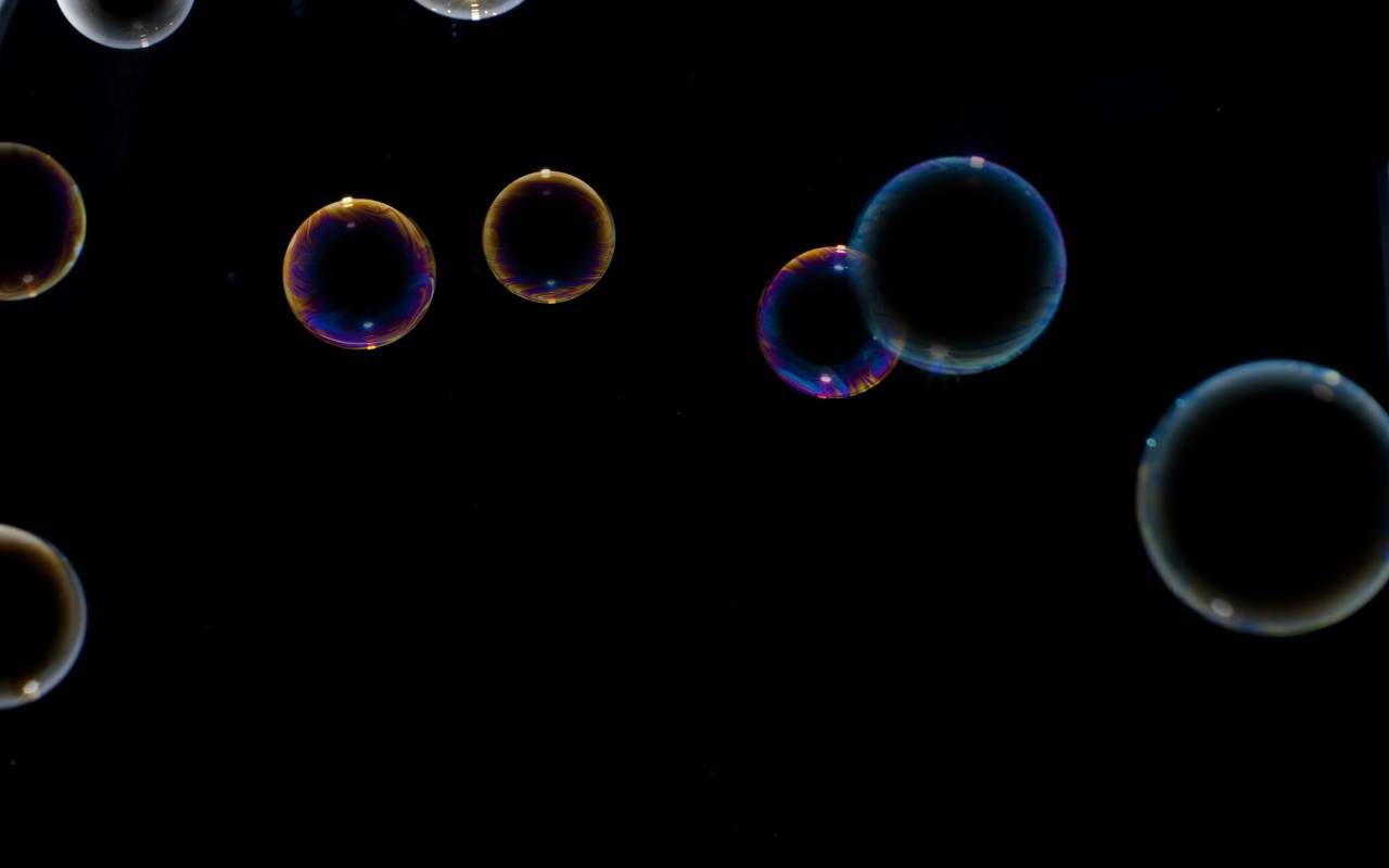 Burbujas, fondo negro, burbuja, agua, líquido, transparente, fondo, negro, limpio, mojado, reflexión, resumen, frescura, textura, jabón, primer plano, realista,