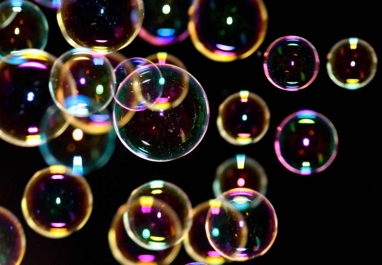 Burbujas, fondo negro, burbuja, agua, líquido, transparente, fondo, negro, limpio, mojado, reflexión, resumen, frescura, textura, jabón, primer plano, realista,