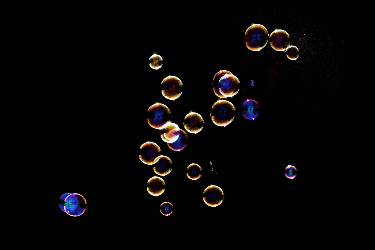 Burbujas, fondo negro, burbuja, agua, líquido, transparente, fondo, negro, limpio, mojado, reflexión, resumen, frescura, textura, jabón, primer plano, realista,