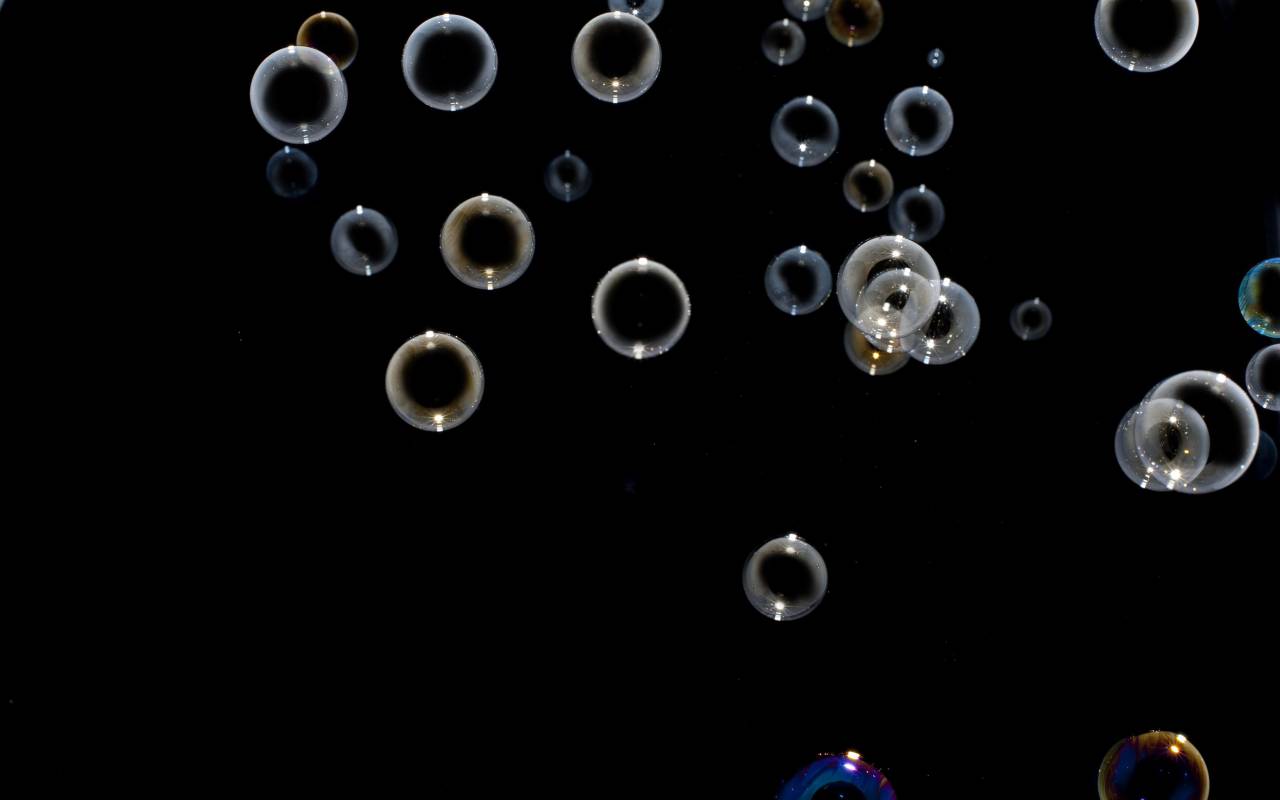 Burbujas, fondo negro, burbuja, agua, líquido, transparente, fondo, negro, limpio, mojado, reflexión, resumen, frescura, textura, jabón, primer plano, realista,