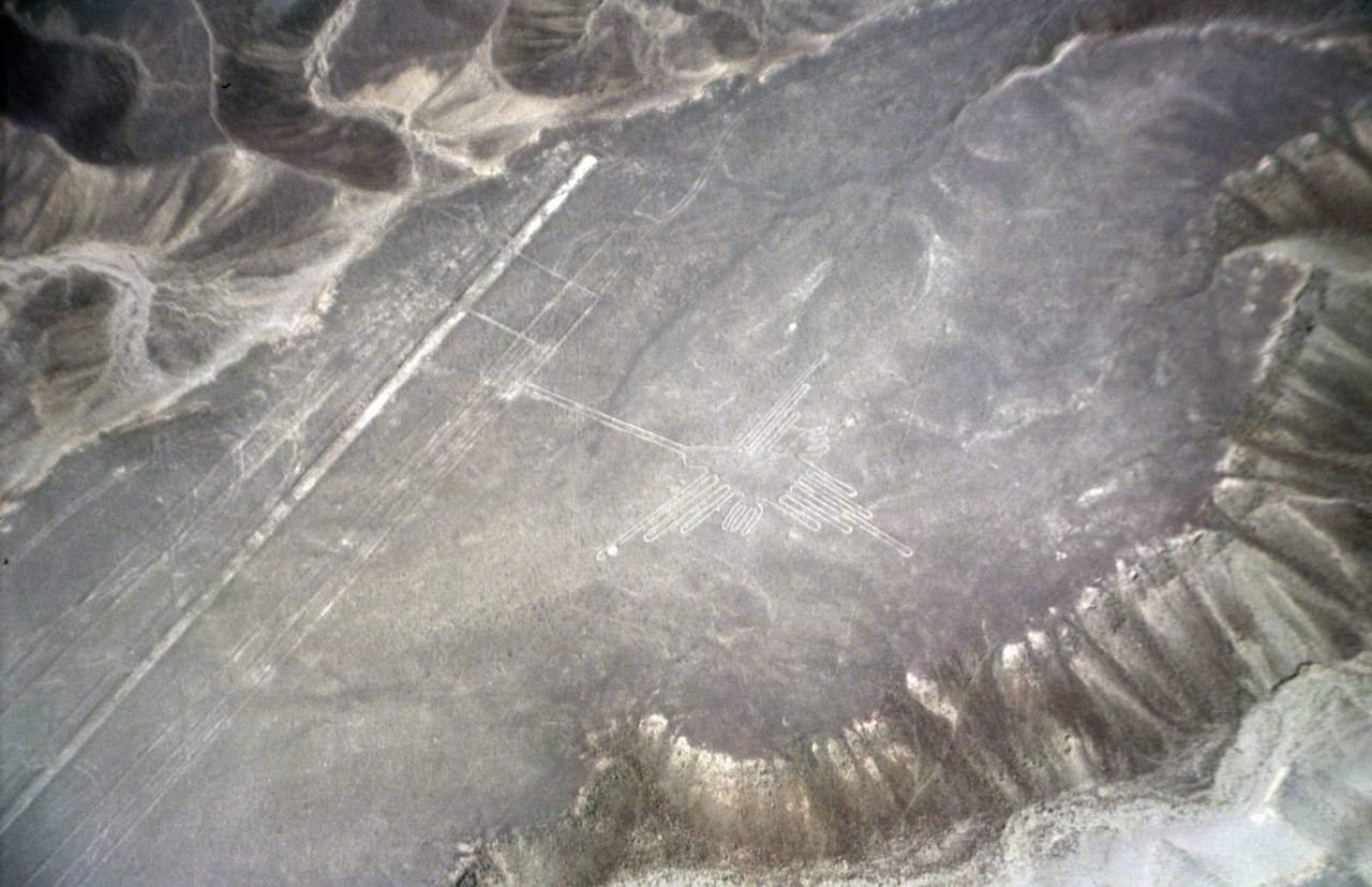travel, peru, tourism, nazca, ancient, flight, aerial, landmark, landscape, view, mystery, desert, nature, nasca, destination, culture, lines, america, inca, design, geoglyphs, artistic, south, outdoor, arid, heritage, sand, scenery, mysterious, tour, famous, plane, scenic, line, animal, bird, airplane, peruvian, historic, monument, figures, old, abstract, natural, majestic, hummingbird, pampas, geoglyph, art, plateau, 