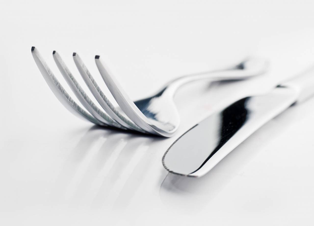 Tenedor;cuchillo,close-up,cubiertos,metal,acero,utensilio de cocina,equipo,objeto único,aislado,