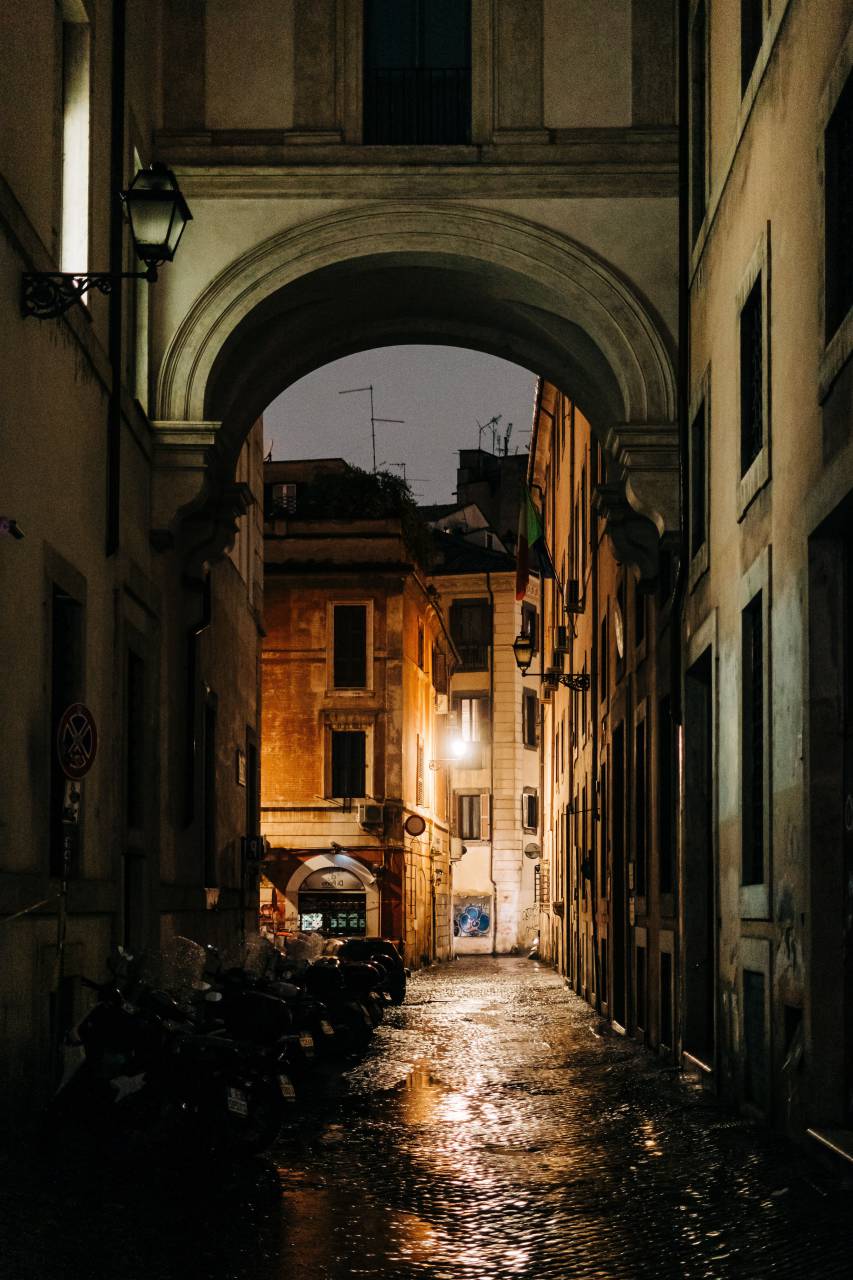 Italia, Roma, arquitectura, edificio, Europa, romano, italiano, punto de referencia, viajar, Roma, famoso, antiguo, antiguo, historia, turismo, paisaje urbano, ciudad, monumento, europeo, histórico, histórico, vista, al aire libre, urbano, cultura, Iglesia, capital, exterior, turismo, Roma Italia, hermosa, calle, noche, luces,