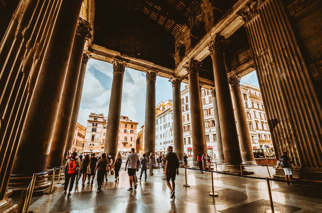 Italia, Roma, arquitectura, edificio, Europa, romano, italiano, punto de referencia, viajar, Roma, famoso, antiguo, antiguo, historia, turismo, paisaje urbano, ciudad, monumento, europeo, histórico, histórico, vista, al aire libre, urbano, cultura, Iglesia, capital, exterior, turismo, Roma Italia, hermosa, Termini, tren, estación,