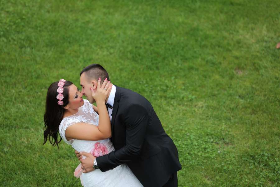 disfrute, abrazo, beso, hombre, niña bonita, traje