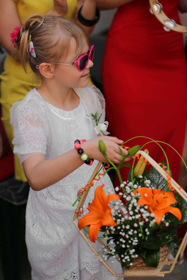 pretty, pretty girl, flowers, wicker basket 