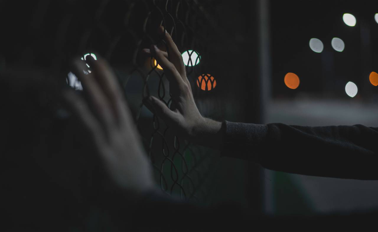 hands, bokeh, fence, lights, night, dark, push
, 