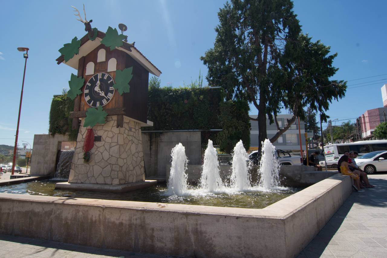 Cuckoo clock, Villa Carlos Paz, Cordoba Province, Argentina, time, tradition, heritage, culture, souvenir, gift, tourism, travel, destination, landmark, wooden, handcrafted, vintage, antique, mechanism, pendulum, bird, sound, ornate, decorative, classic, charming, 