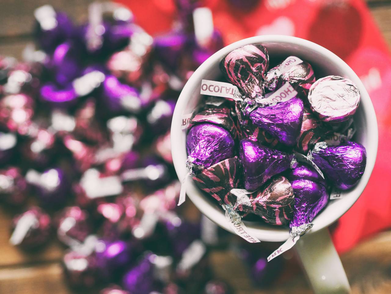 Chocolate, dulce, besos, violeta, marrón, envoltura, colección, taza, taza,