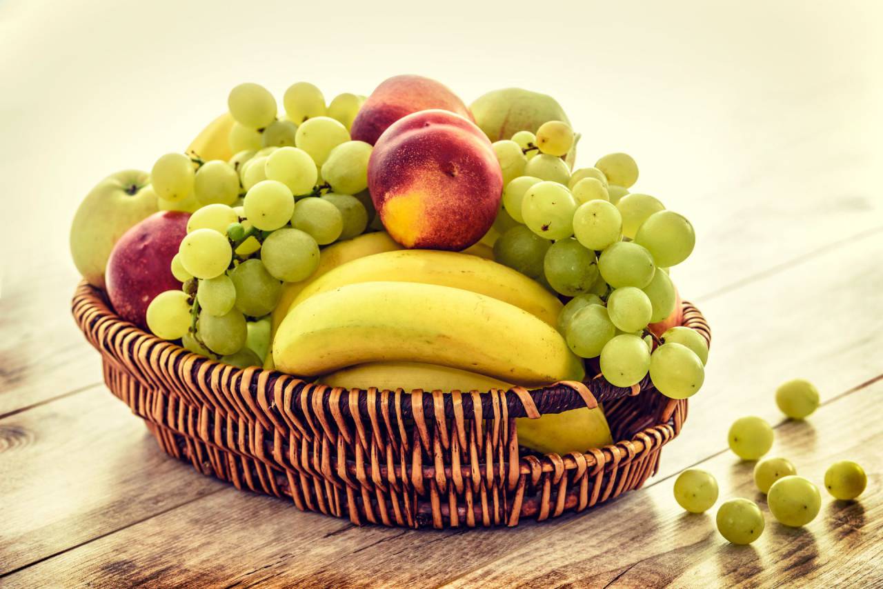 fruit, basket, table, food, banana, green, grapes, red, apple, dessert
, 