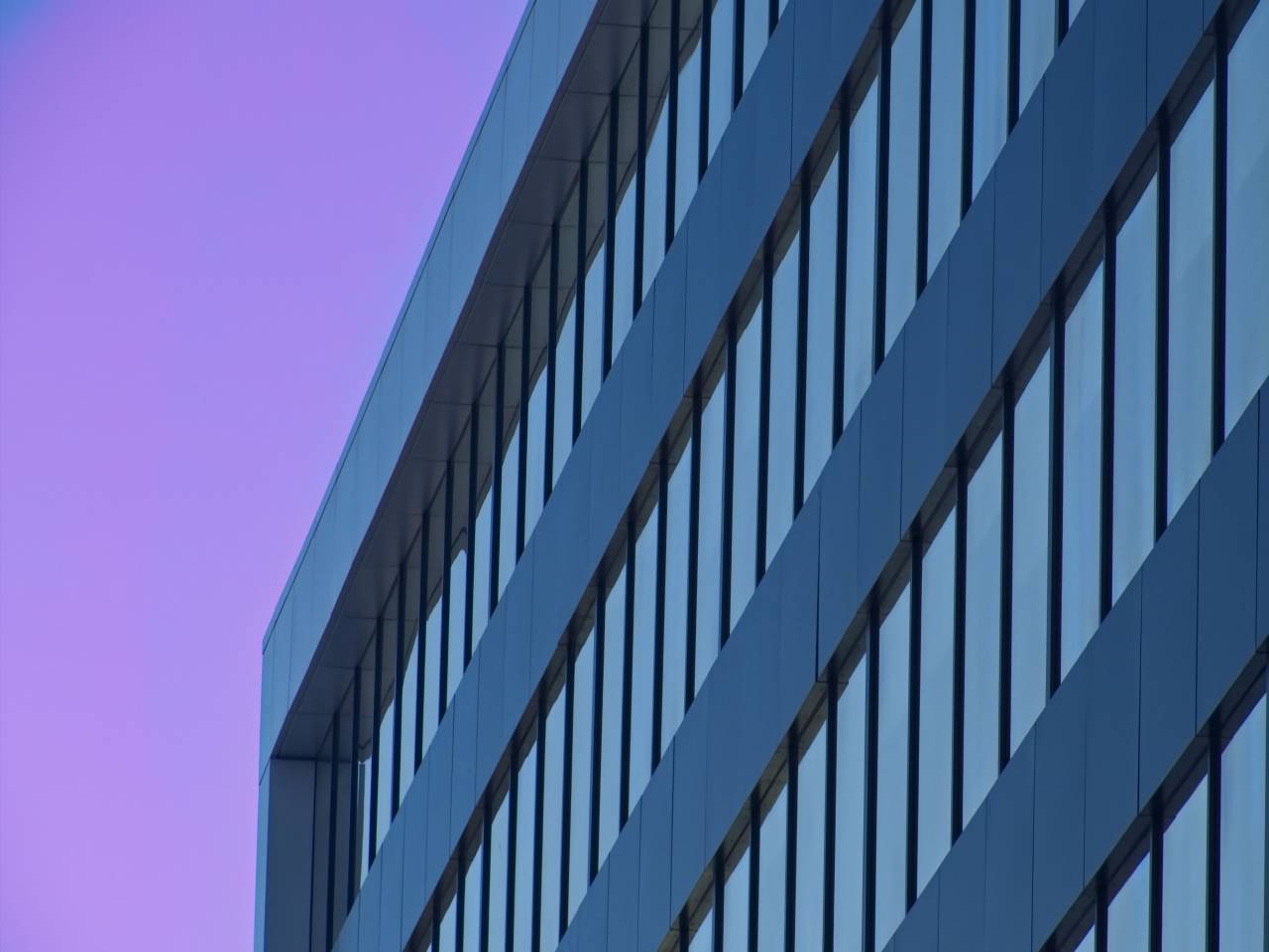 moderno, edificio, patrón, ventanas, fachada, arquitectura, estructura, negocios, oficina, resumen, ciudad, vidrio, noche, cielo,