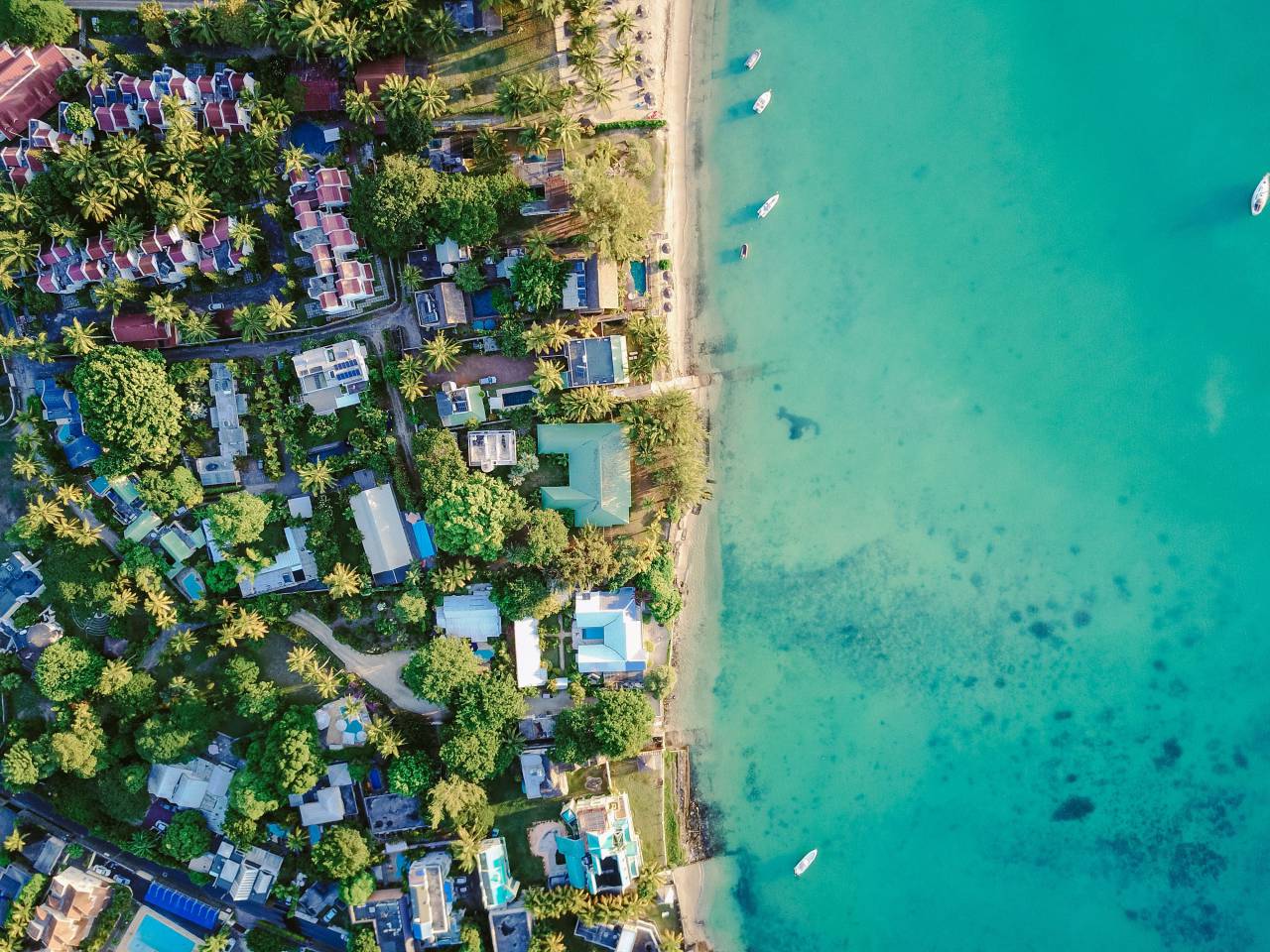 sea, ocean, water, waves, nature, beach, summer, coast, white, sand, shore, buildings, village, house, green, trees, nature, aerial, view
, 
