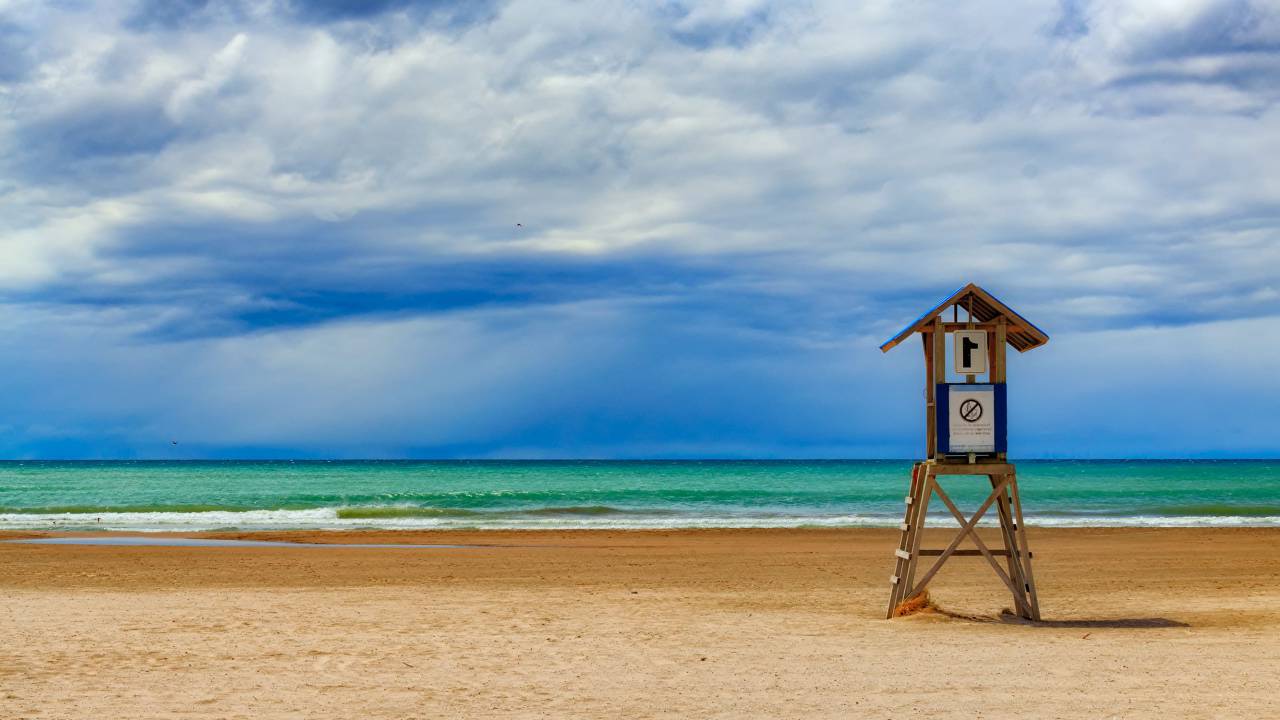 sea, ocean, water, waves, nature, horizon, blue, sky, clouds, coast, shore, beach, guard, house, cottage
, 