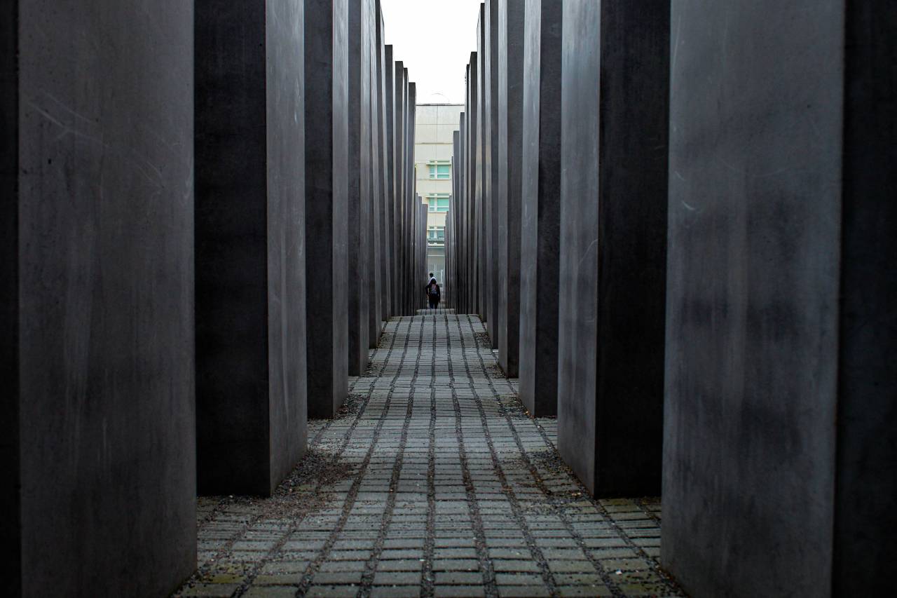 Maze, Labyrinth, Puzzle, Confusion, Pathway, Challenge, Complexity, Navigation, Solution, Direction, Journey, Explore, Adventure, Enigma, Intricate, Choices, Lost, Conundrum, Discovery, Escape, Search, Perplexing, Decision-making, Unraveling, 