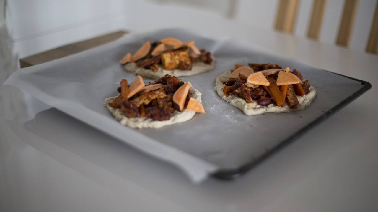 Foto De Asse Batata Doce Raiz De Comida Vegetal Para Cozinha Imagem Gratis Uso Livre