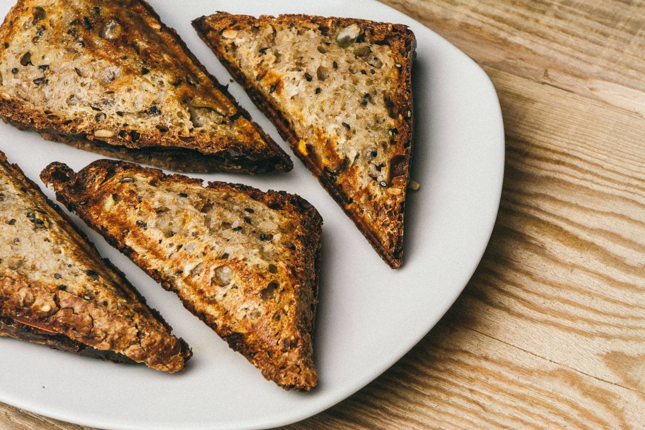 bread, toasted, food, snacks, plate
, 