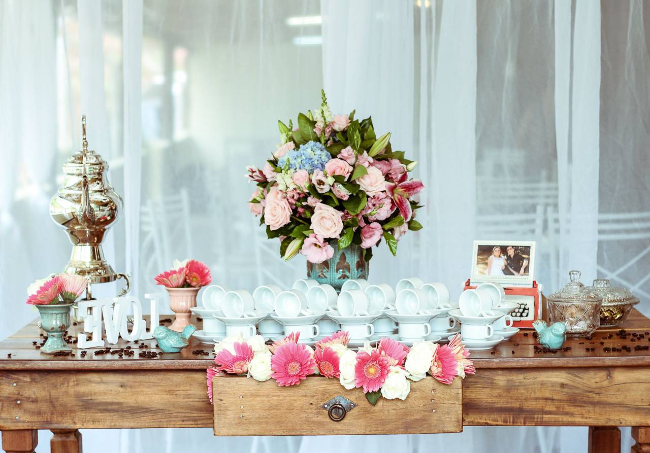 cup, saucer, ceramic, flower, bouquet, interior, design, wedding, party, decoration
, 