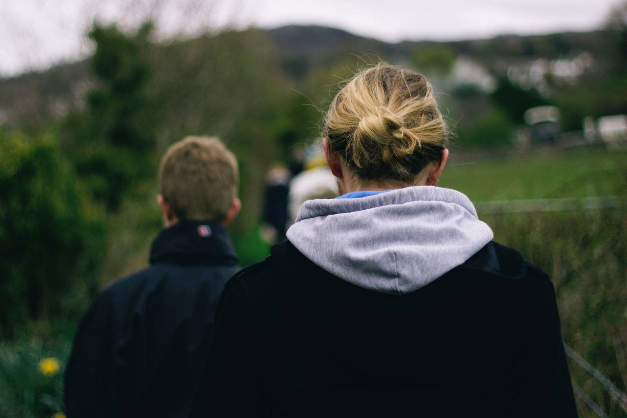 green, nature, people, blond, bun, hoodie, group, crowd, friends
, 