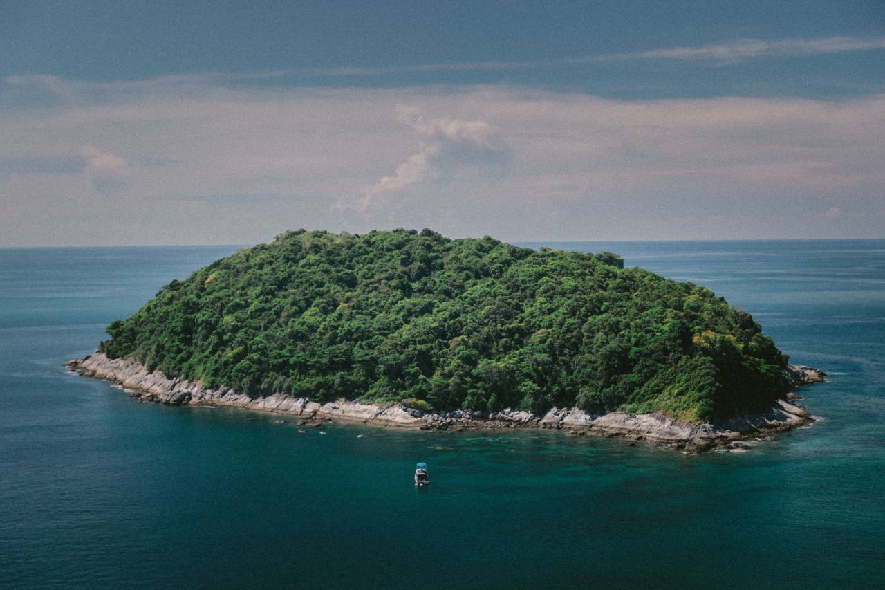 green, trees, plant, nature, forest, island, sea, ocean, blue, water, horizon, clouds, sky
, 