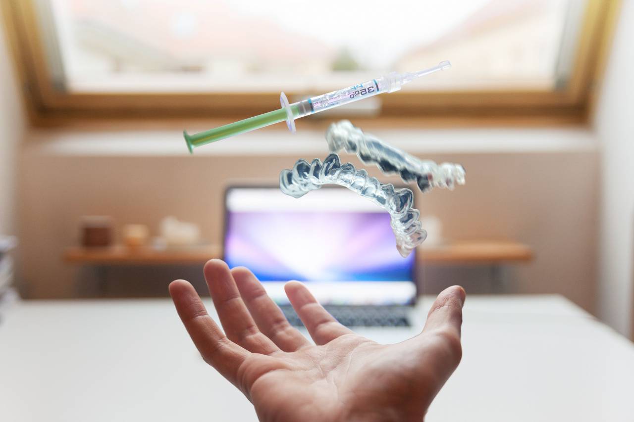 people, hands, injection, laptop, technology, throw
, 