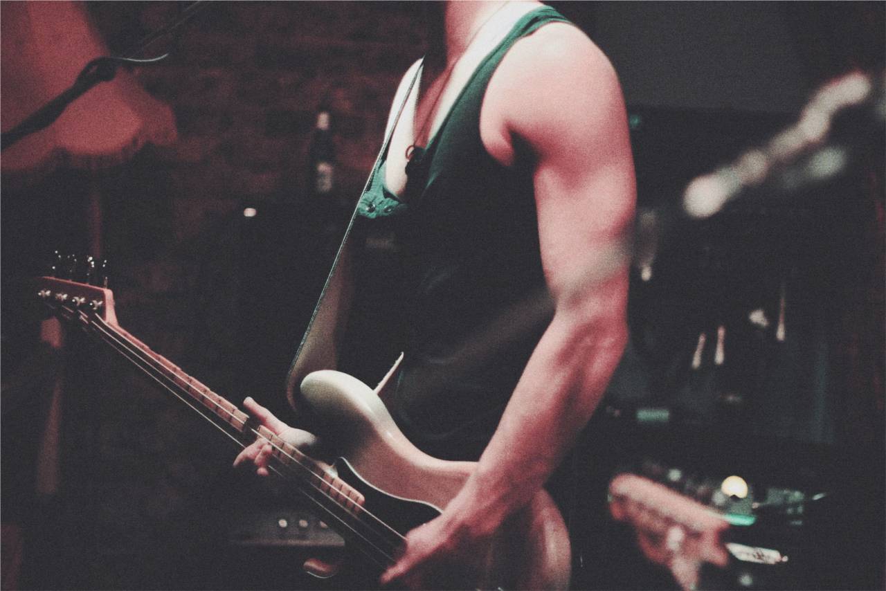 electric guitar, musician, musical instrument, music, band, concert, show, entertainment
, 
