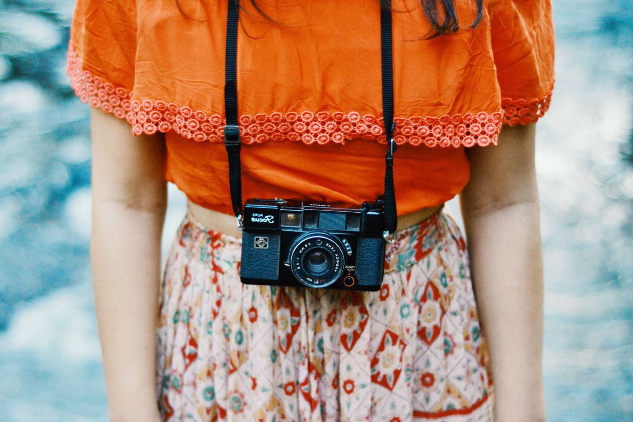 gente, mujer, dama, vestir, cámara, lente, foto, video, registro, fotógrafo, antiguo, suciedad, yashika,