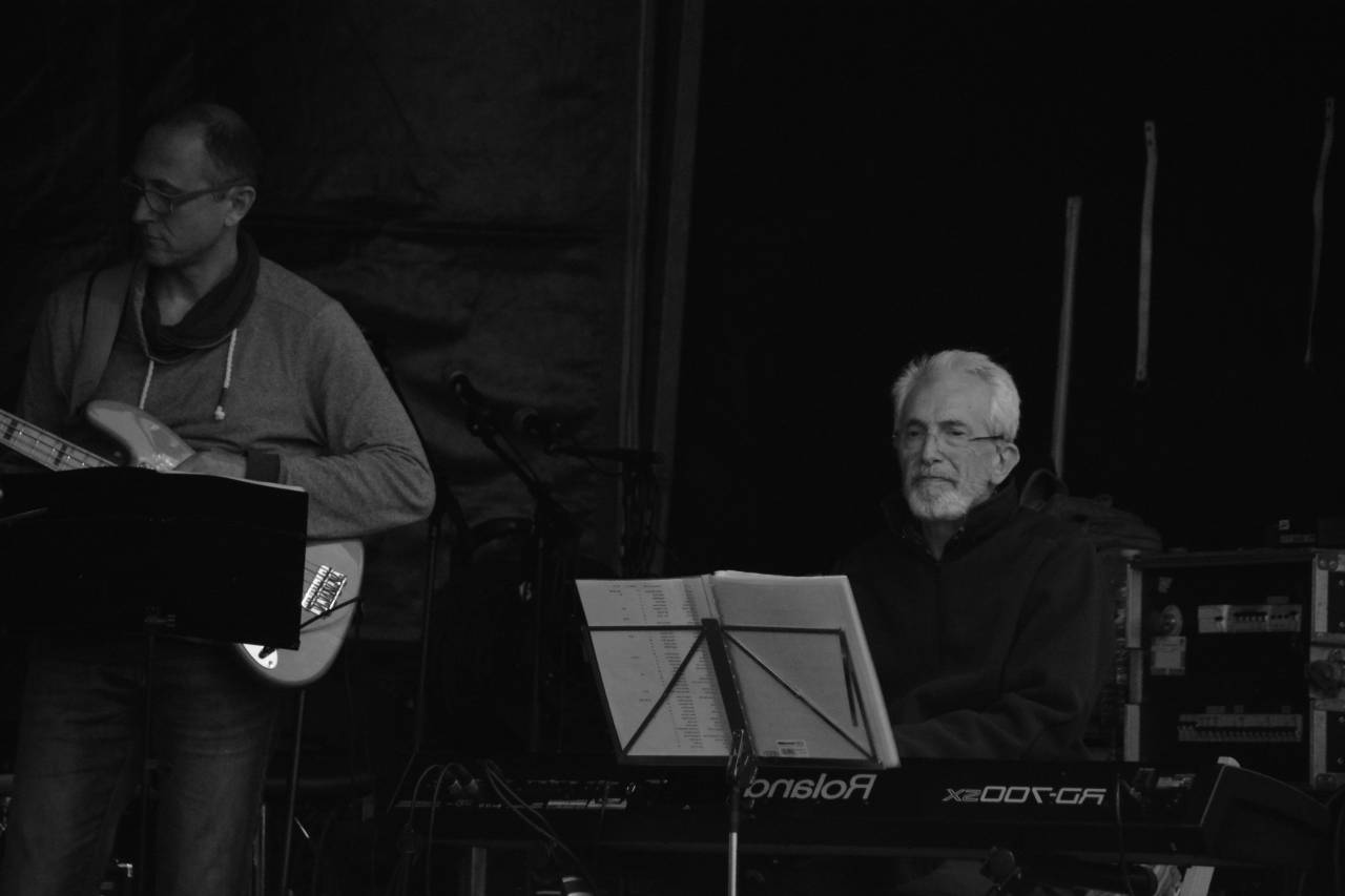 gente, hombre, chico, antiguo, piano, teclado, musical, instrumento, música, guitarra, jugando, grabación, sonido, papel, estar, eléctrico, banda, en blanco y negro,