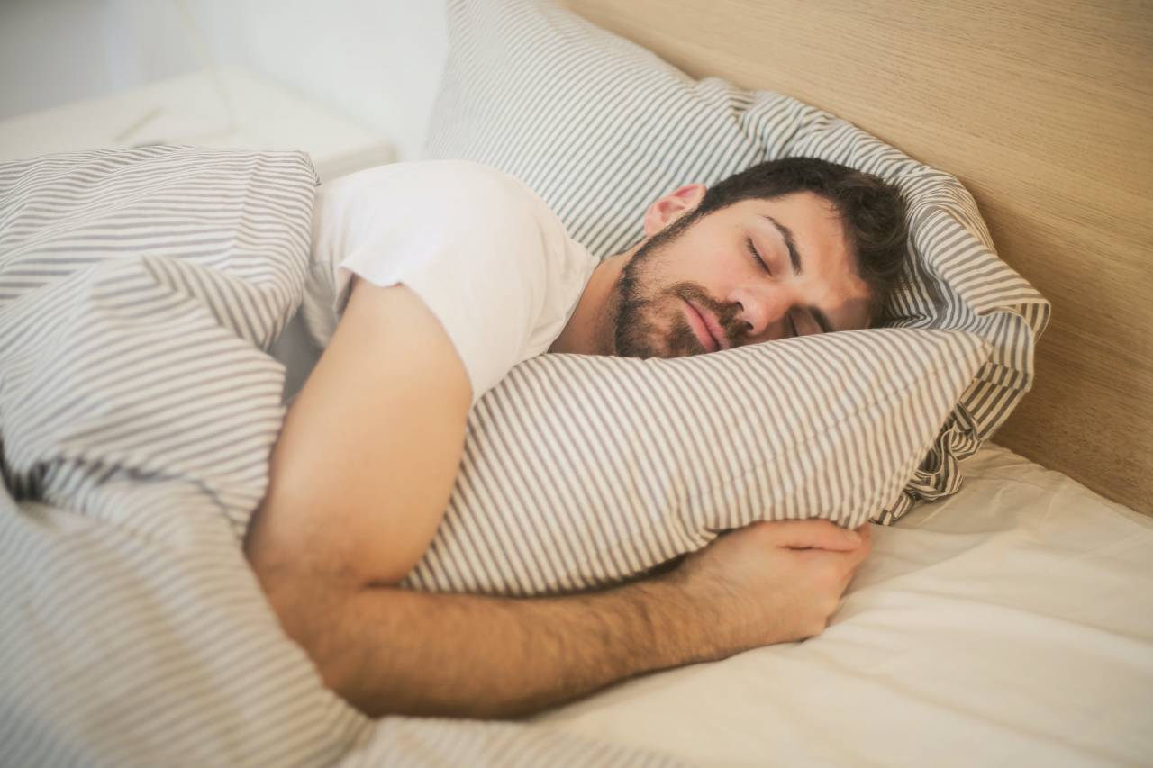 Man, Sleeping, Bed, Resting, Cozy, Peaceful, Comfort, Relaxed, Nap, Home, Slumber, Tranquil, Comfortable, Sleepy, Serene, 