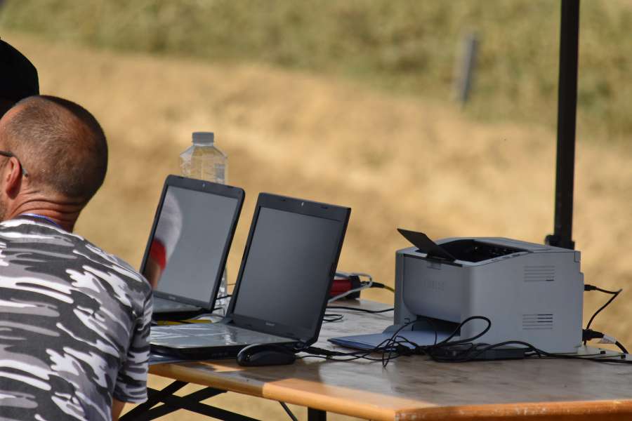 expert, expertise, field work, programmer 