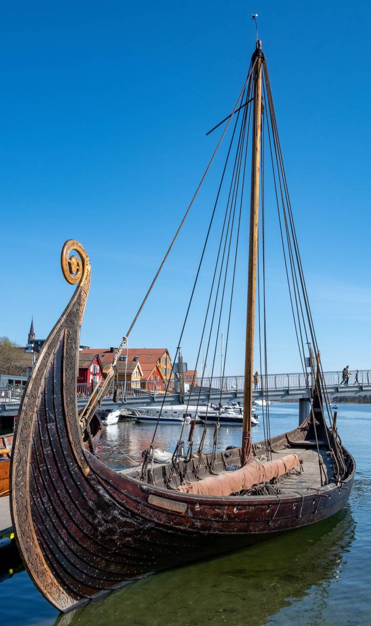 Vikingo, Barco, Medieval, Nórdico, Barco largo, Madera, Náutico, Histórico, Marinero, Marítimo, Antiguo, Guerrero, Océano, Velas, Exploración, 