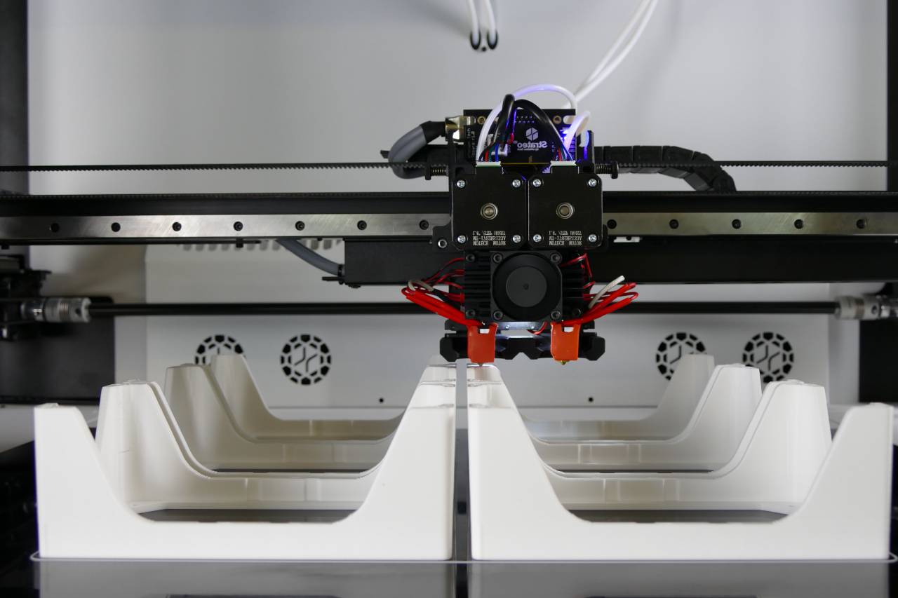 impresora, 3d, tecnología, fabricación, diseño, plástico, modelo, equipo, impresión, material, industria, ingeniería, innovación, máquina, prototipo, producción, objeto, moderno, industrial, computadora, dimensional, herramienta, tridimensional, aditivo, fabricación, electrónico, dispositivo, trabajo, ciencia, concepto, electrónica, tecnología, futurista, impresión 3d, negocio, digital, abstracto, impresión, modelado, polímero, nuevo, filamento, futuro, impresora 3d, trabajando, fabricante, capa, termoplástico, creatividad, tres,