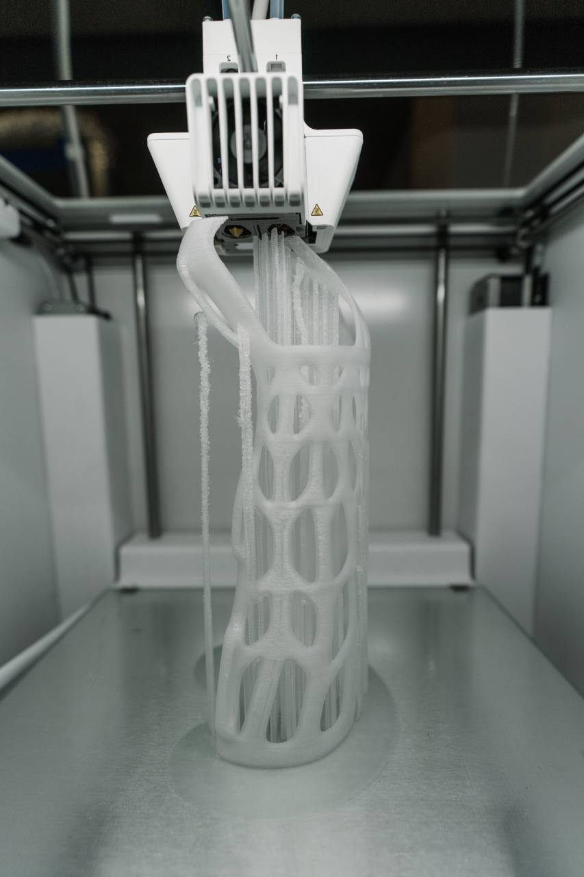impresora, 3d, tecnología, fabricación, diseño, plástico, modelo, equipo, impresión, material, industria, ingeniería, innovación, máquina, prototipo, producción, objeto, moderno, industrial, computadora, dimensional, herramienta, tridimensional, aditivo, fabricación, electrónico, dispositivo, trabajo, ciencia, concepto, electrónica, tecnología, futurista, impresión 3d, negocio, digital, abstracto, impresión, modelado, polímero, nuevo, filamento, futuro, impresora 3d, trabajando, fabricante, capa, termoplástico, creatividad, tres,