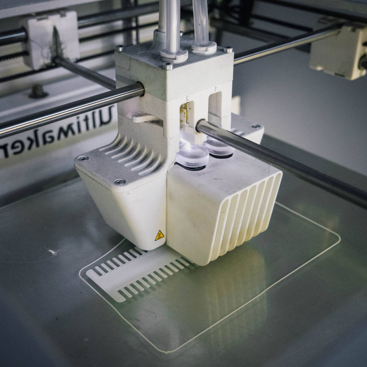 impresora, 3d, tecnología, fabricación, diseño, plástico, modelo, equipo, impresión, material, industria, ingeniería, innovación, máquina, prototipo, producción, objeto, moderno, industrial, computadora, dimensional, herramienta, tridimensional, aditivo, fabricación, electrónico, dispositivo, trabajo, ciencia, concepto, electrónica, tecnología, futurista, impresión 3d, negocio, digital, abstracto, impresión, modelado, polímero, nuevo, filamento, futuro, impresora 3d, trabajando, fabricante, capa, termoplástico, creatividad, tres,