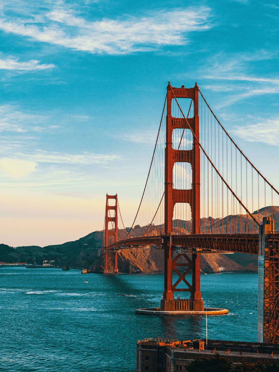 structure, usa, architecture, california, iron, bridge, gate, travel, bay, golden, francisco, san, suspension, highway, landscape, america, road, landmark, water, sea, sky, tourism, metal, ocean, united, engineering, pacific, transportation, famous, american, area, steel, red, traffic, place, touristic, river, modern, states, nobody, tower, city, coast, urban, rope, wire, majestic, vacations, wonder, 