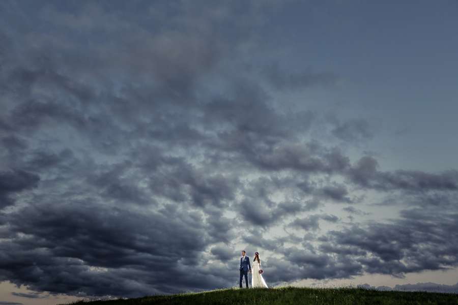 bride, bad weather, hilltop, groom, storm 