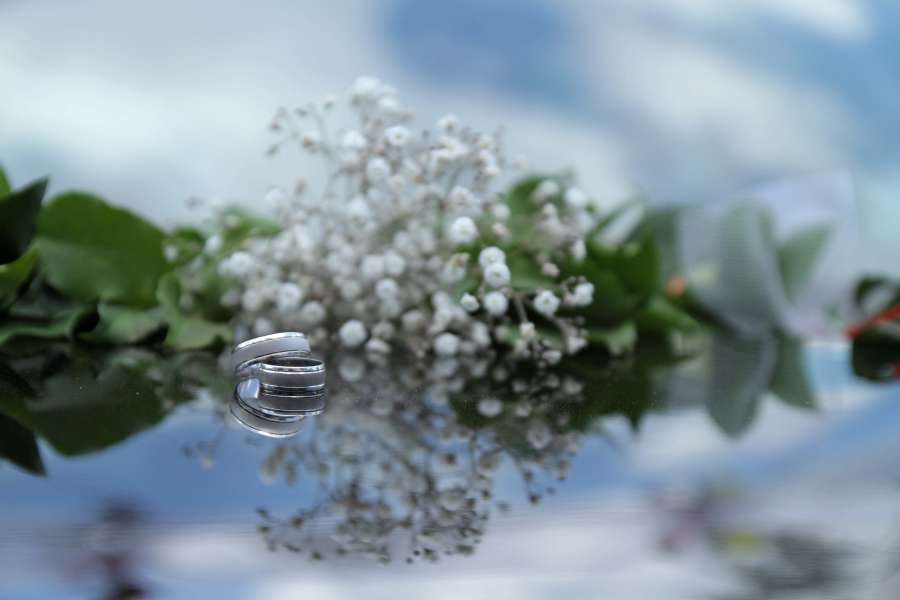 jewelry, metallic, platinum, reflection 