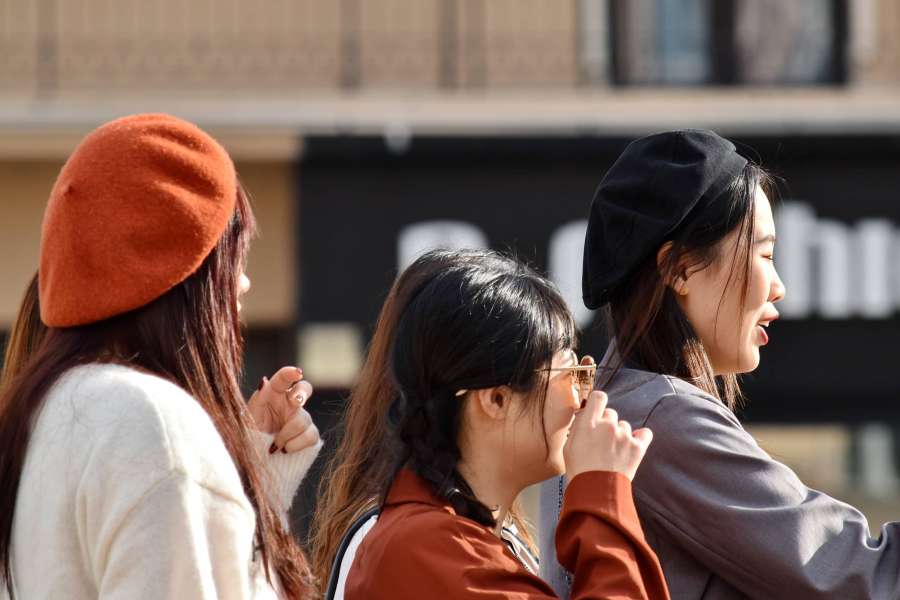 friends, group, side view, women, young 