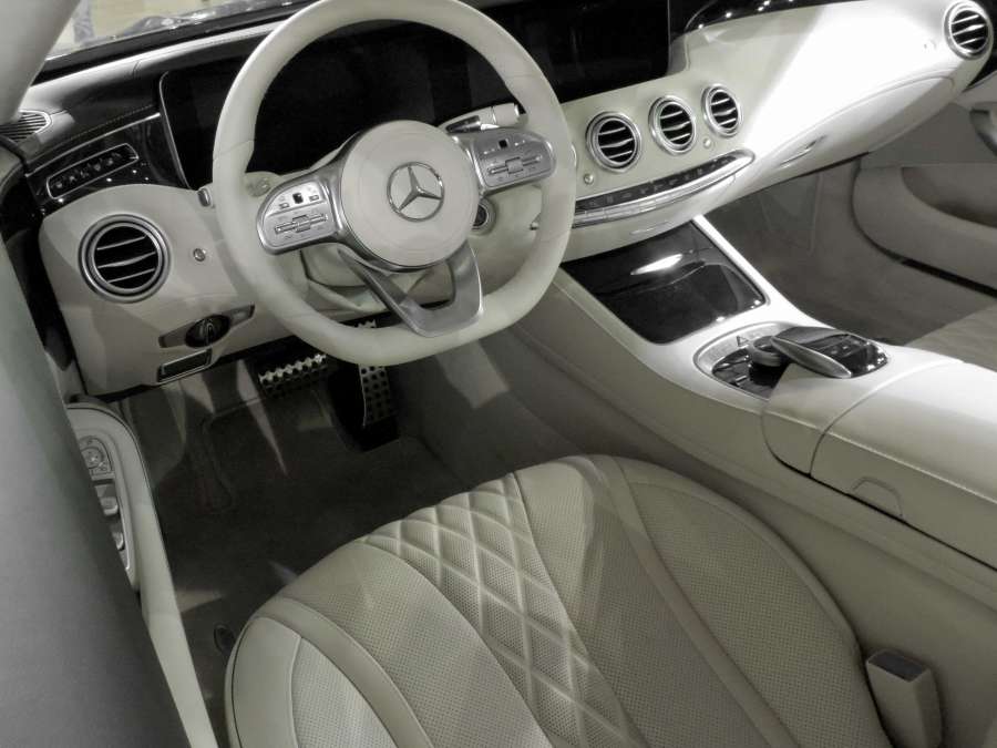 car seat, leather, steering wheel, white 