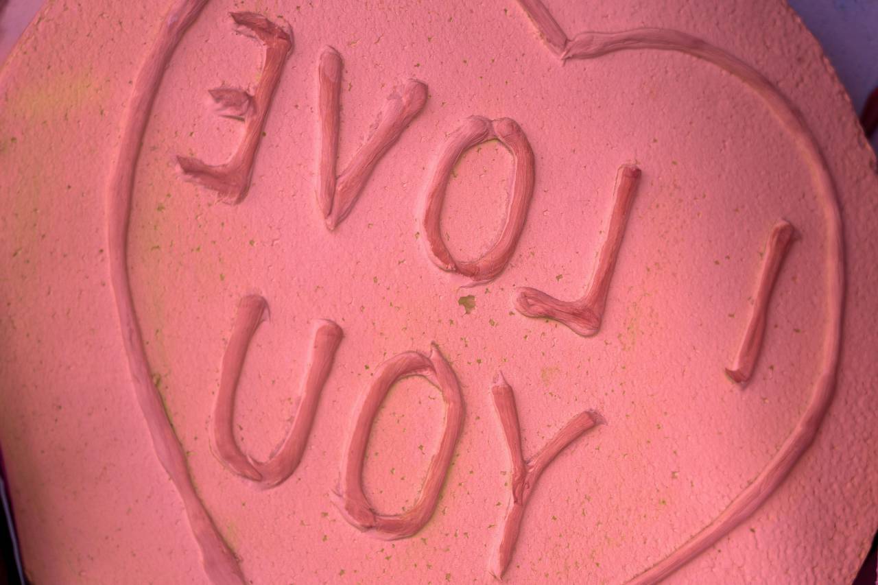 amor, pastel, rosa, celebración, dulce, comida, postre, regalo, fondo, corazón, delicioso, texto, lindo, hermoso, cumpleaños, crema, romántico, vacaciones, tarjeta, azúcar, boda, tratar, San Valentín, diversión, magdalena, fiesta, festivo, rojo, diseño, sorpresa, dulces, hornear, felicitaciones, decoración, dibujo, romance, galleta, hecho en casa, forma, ilustración, vector, te amo, celebrar, lujo, estilo, símbolo, decorado, día, saludo, presente,