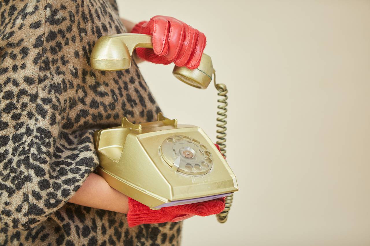 phone, vintage, telephone, retro, old, communication, object, call, technology, dial, device, background, connection, rotary, talk, receiver, antique, equipment, symbol, trendy, classic, concept, cable, number, single, old-fashioned, traditional, style, nostalgia, conversation, 