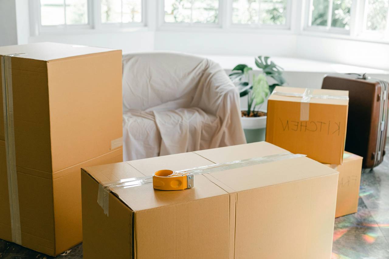 cardboard, boxes, move, packing, relocation, storage, cartons, transportation, organization, clutter, household, moving, shipment, unpacking, logistics, transitional, material, 