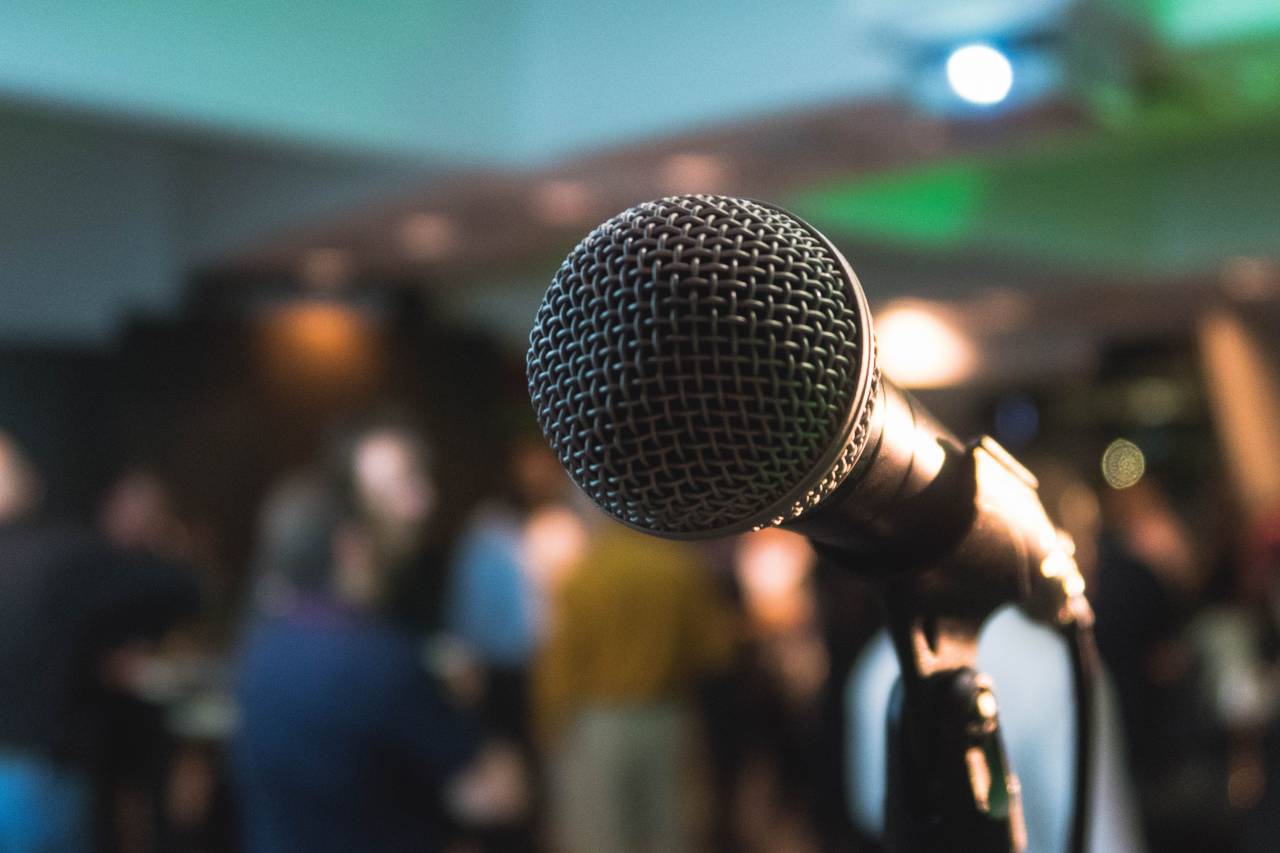 micrófono, música, audio, sonido, estudio, voz, karaoke, comunicación, entretenimiento, radio, cantar, escenario, habla, grabar, medios, concierto, objeto, musical, radiodifusión, transmisión, vivir, equipo, fondo, tecnología, audiencia, voz, hablar, rendimiento, volumen, profesional, podcast, grabación, podcasting, conferencia,