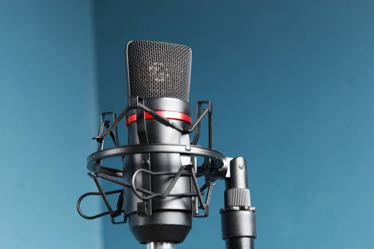 micrófono, música, audio, sonido, estudio, voz, karaoke, comunicación, entretenimiento, radio, cantar, escenario, habla, grabar, medios, concierto, objeto, musical, radiodifusión, transmisión, vivir, equipo, fondo, tecnología, audiencia, voz, hablar, rendimiento, volumen, profesional, podcast, grabación, podcasting, conferencia,
