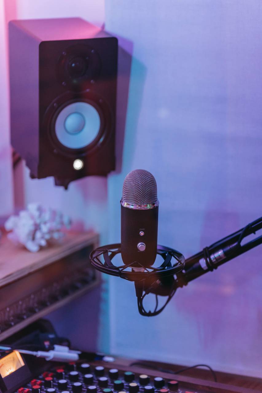 micrófono, música, audio, sonido, estudio, voz, karaoke, comunicación, entretenimiento, radio, cantar, escenario, habla, grabar, medios, concierto, objeto, musical, radiodifusión, transmisión, vivir, equipo, fondo, tecnología, audiencia, voz, hablar, rendimiento, volumen, profesional, podcast, grabación, podcasting, conferencia,