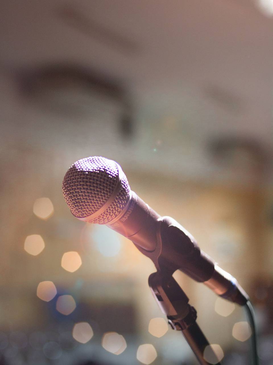 micrófono, música, audio, sonido, estudio, voz, karaoke, comunicación, entretenimiento, radio, cantar, escenario, habla, grabar, medios, concierto, objeto, musical, radiodifusión, transmisión, vivir, equipo, fondo, tecnología, audiencia, voz, hablar, rendimiento, volumen, profesional, podcast, grabación, podcasting, conferencia,