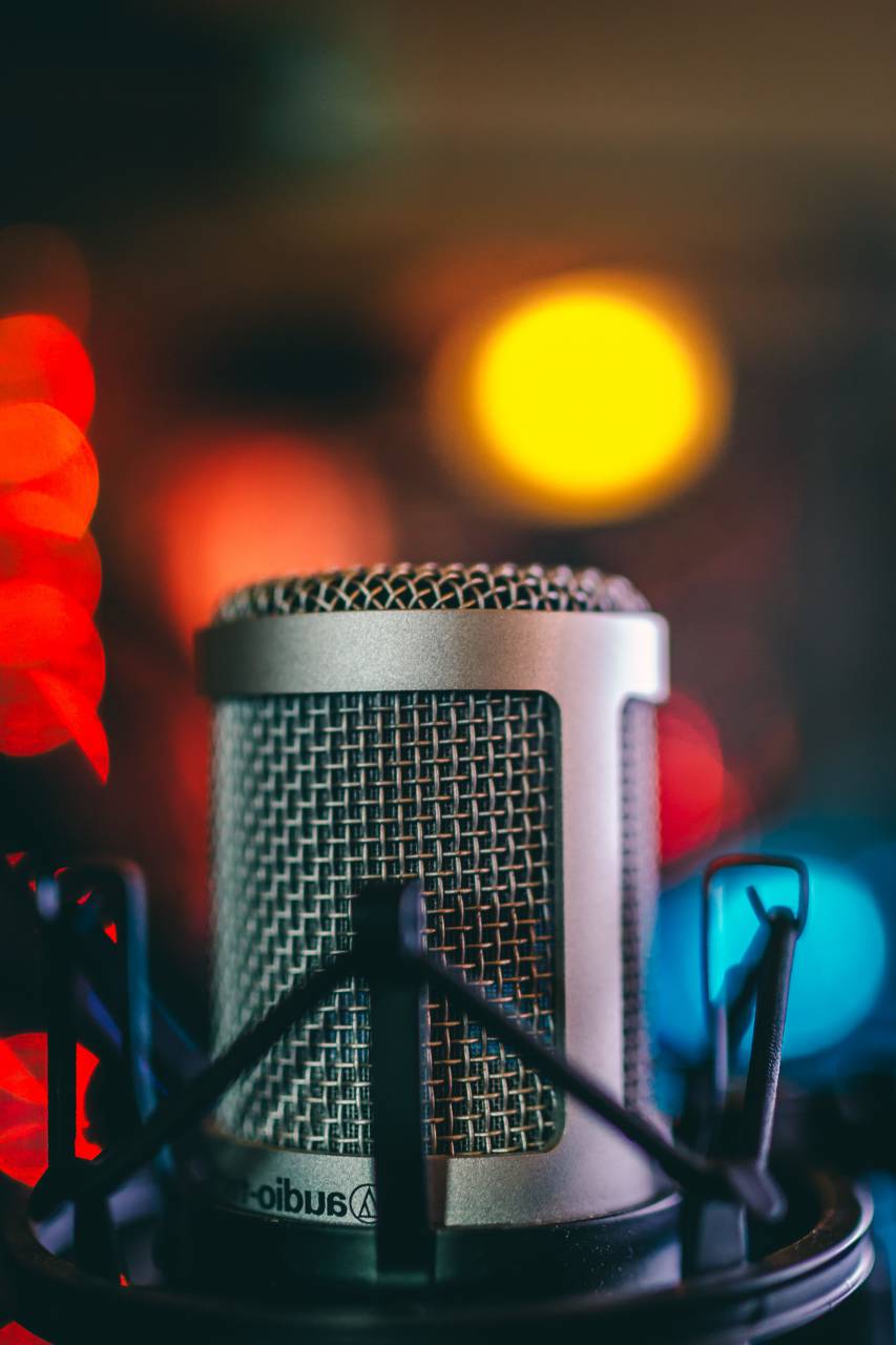 microphone, mic, music, audio, sound, studio, voice, karaoke, communication, entertainment, radio, sing, stage, speech, record, media, concert, object, musical, broadcasting, broadcast, live, equipment, background, technology, audience, vocal, speak, performance, volume, professional, podcast, recording, podcasting, conference, 