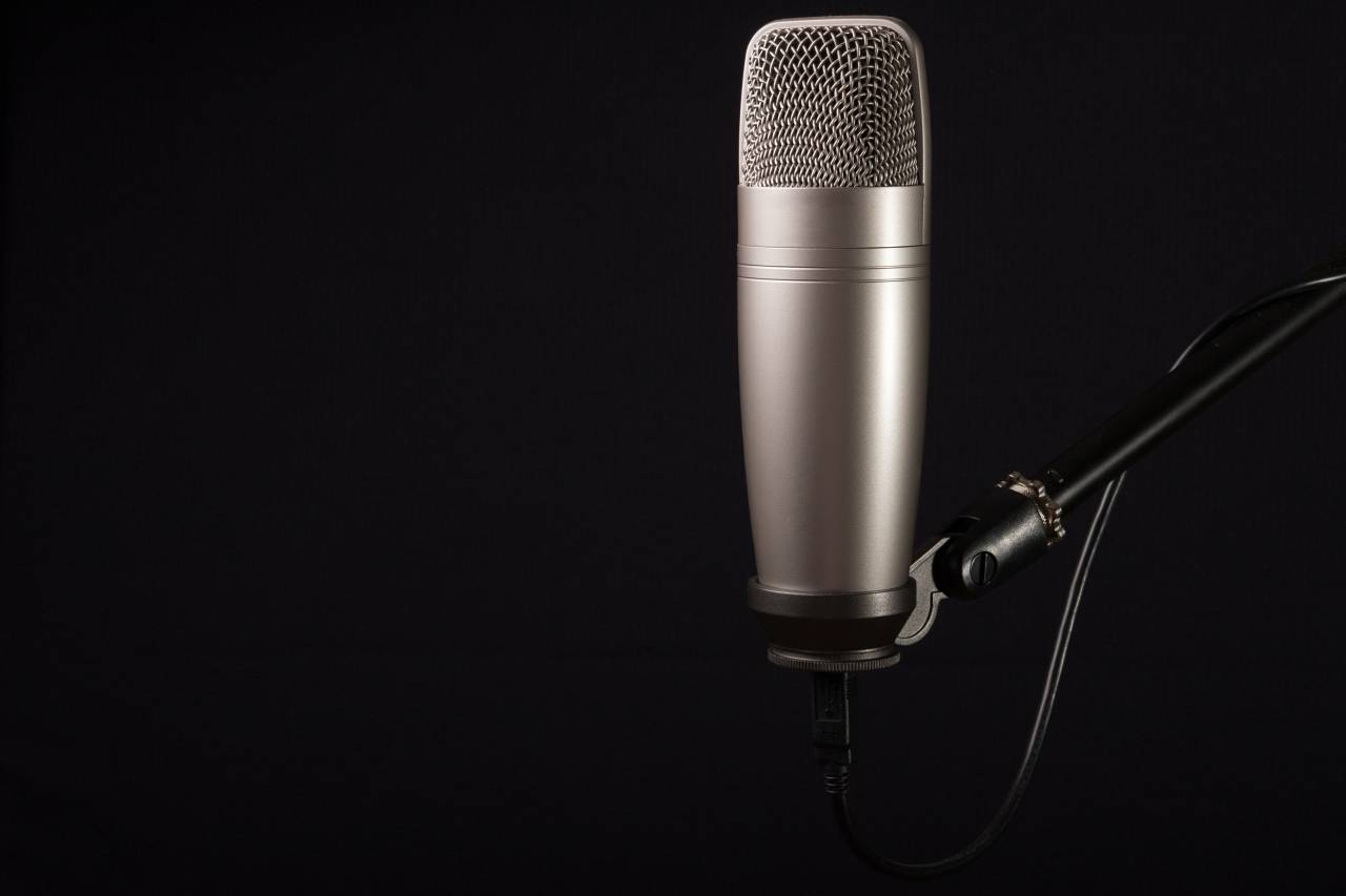 microphone, mic, music, audio, sound, studio, voice, karaoke, communication, entertainment, radio, sing, stage, speech, record, media, concert, object, musical, broadcasting, broadcast, live, equipment, background, technology, audience, vocal, speak, performance, volume, professional, podcast, recording, podcasting, conference, 