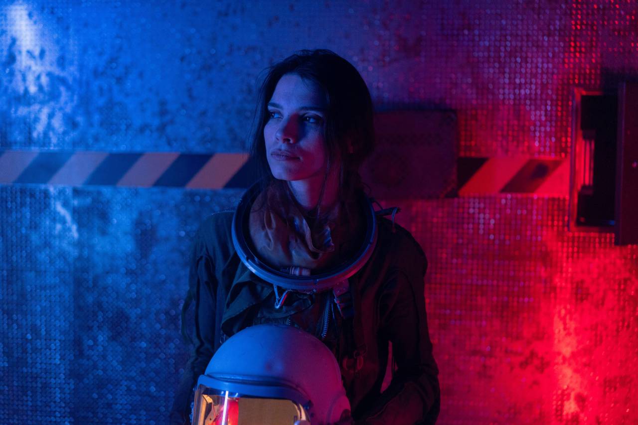 astronauta, casco, mujer, traje, cosmonauta, mujer, ciencia, espacio, gente, joven, universo, futuro, cosmos, astronomía, aislado, tecnología, persona, explorador, hermosa, traje espacial, exploración, concepto, galaxia, humano, aventura, misión, descubrimiento, retrato, blanco, planeta, diseño, nave espacial, niña, uno, astronauta, viaje, disfraz, fantasía, astronauta, ilustración, piloto, fondo, negro, atractivo, cara, sueño, vector, cohete, feliz, belleza,