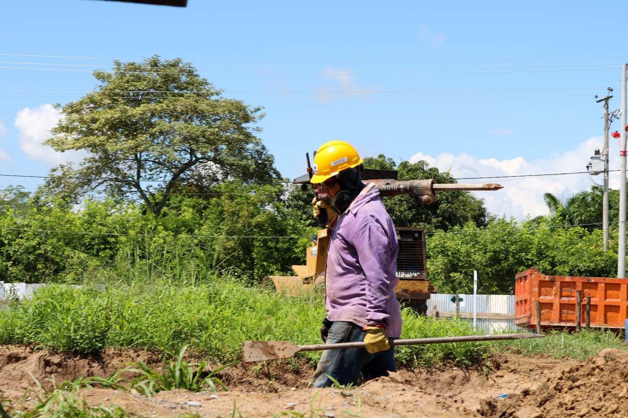 construction worker,working,construction industry,occupation,men,hardhat,outdoors,construction site,engineer,work helmet,construction worker,industry,protective workwear,adult,equipment,one person,nature, 