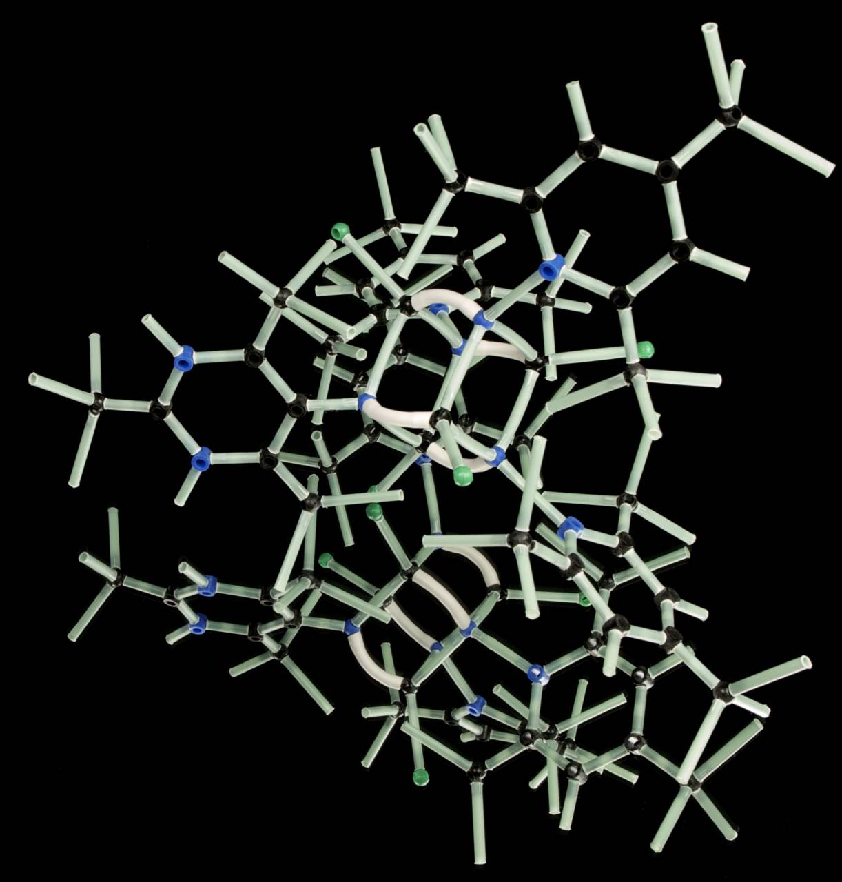 Doble hélice, Nucleótidos, Pares de bases, Código genético, Cromosomas, Estructura helicoidal, Ácido desoxirribonucleico, Adenina, Timina, Guanina, Citosina, Replicación del ADN, Secuenciación del ADN, Watson y Crick, Biología molecular, Genoma, Información genética, Hebras de ADN, Material genético , Modelo genético, análisis de ADN, molécula de ADN, transcripción de ADN, mutaciones genéticas, función del ADN, ADN,